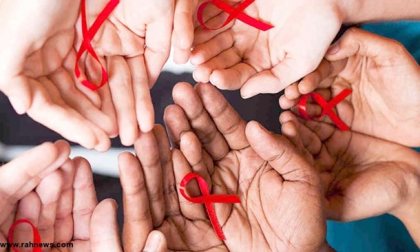 بیش از نیمی از مبتلایان به ویروس اچ‌آی‌وی در ایران زیر ۳۵ سال سن دارند